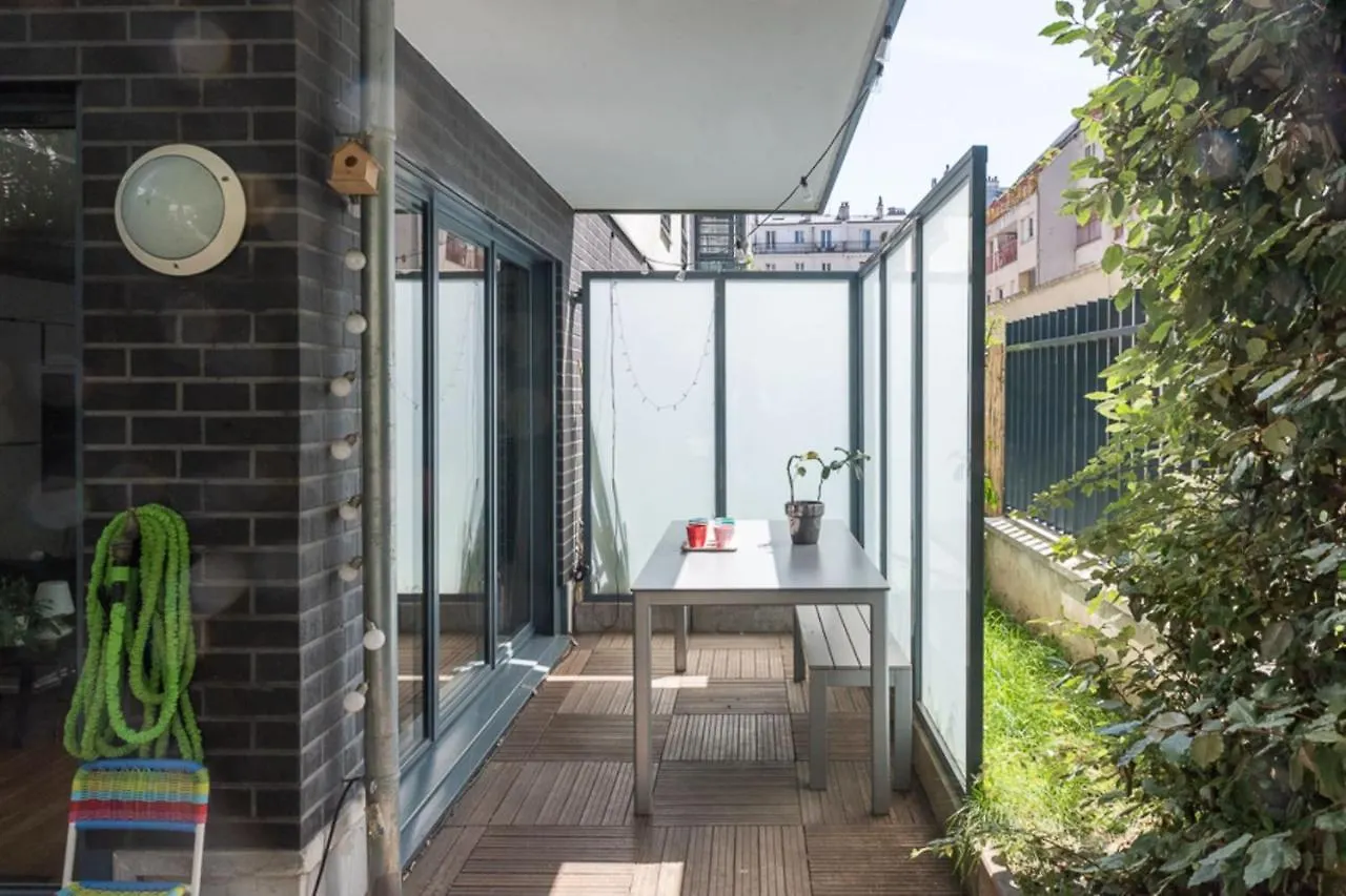 Spacious T3 Of 83 M2 With Garden Paris